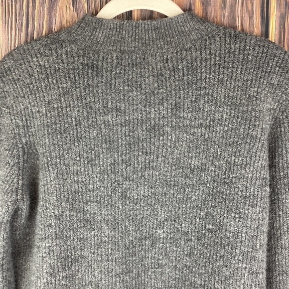 Woman’s Free Generation Los Angeles Gray Sweater With Bell Cuffs-Size M - Picture 6 of 11